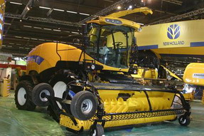 trinciacaricatrice new holland fr9000