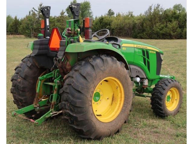 2018 John Deere 4052M MFWD tractor - 3